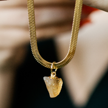 Load image into Gallery viewer, Pandia Raw Citrine Necklace